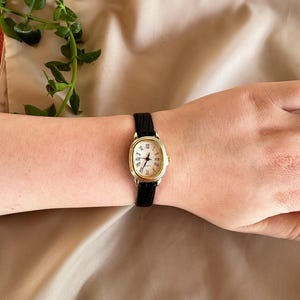 Women Watches Leather strap