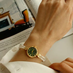 Pearl Grain Women's Wristwatch