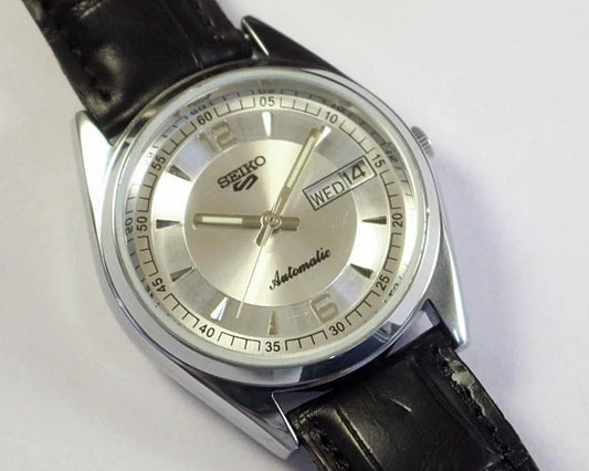 Vintage Seiko 5 Automatic Japan Mens Wrist watch