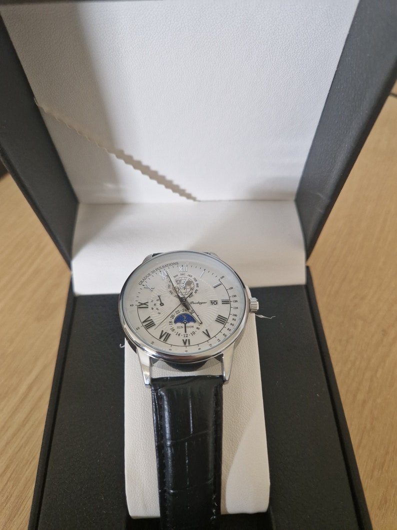 Luxury Men's Stylish Watches